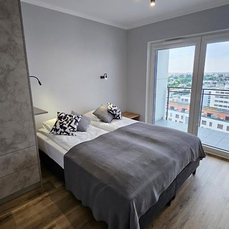 Apartament Bulgarska 59 - Sypialnia I Salon - 40M2 - Self Check In 24H Poznań Buitenkant foto